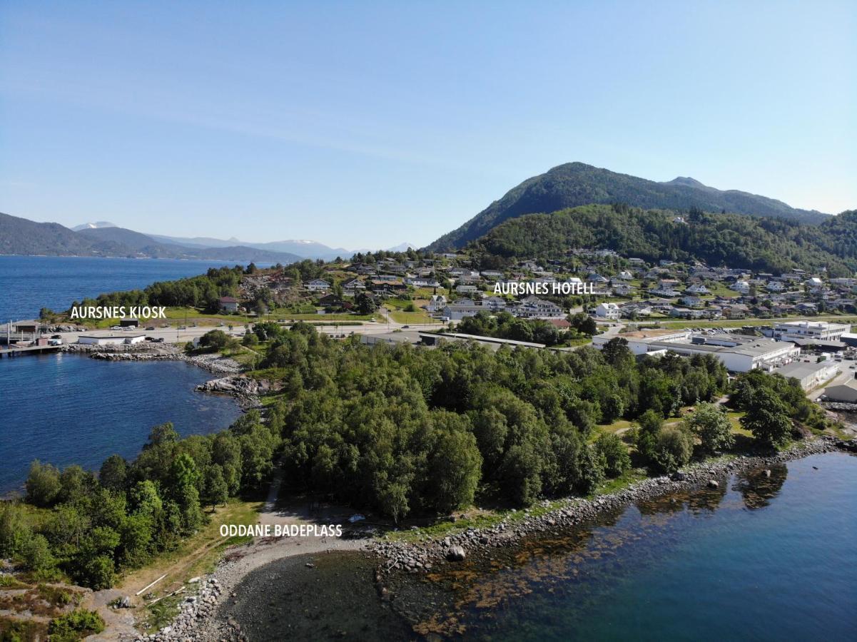 Aursnes Hotell Sykkylven Exterior photo